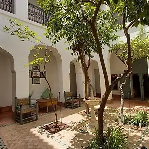 Dar El Kharaz رياد
